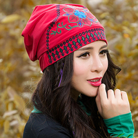 Chapeau de beanie ajustable en coton à broderie ethnique pour femmes