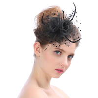 Chapeau de fleur créative à la main en filet de mariée