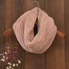Écharpe en maille tricotée pour femme avec patte de boutonnage au crochet rose