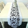 Décoration de mariage en tissu damassé flocage chemin de table