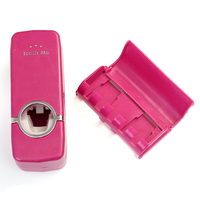 Distributeur automatique de dentifrice avec presse-fruits automatique anti-poussière pour pinceau dentifrice