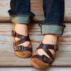 Grandetaillechaussuresàboutrond avec boucle et chaussures plates décontractées