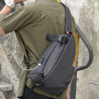 Hommes Oxfords Tissu Sport Étanche USB Charge Conception Sac À Bandoulière Sangle Réglable Casual Poitrine Sac