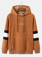 Hommes Teddy Fleece Strip Manches Lettre Kangourou Poche Cordon À Capuche Sweat À Capuche