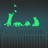 Honana DX-154 30X18CM Lueur Fluorescente Chat Joué Avec Papillon Wall Sticker Home Chambre Décor