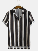 Impression drôle de bande de couleur de frappe des hommes décollent les chemises occasionnelles de col à manches courtes