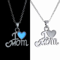 Jaime le meilleur collier lumineux de coeur de lettre damis dambre de maman