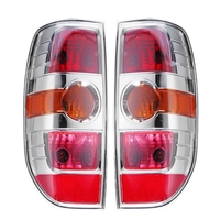 Lampe de frein arrière de feu arrière de voiture sans ampoule gauche / droite pour Mazda BT50 2007-2011 UR5651150 UR5651