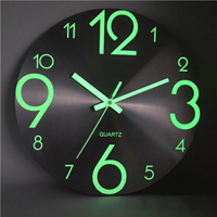Lumineux Horloge Murale Numéro Quartz Suspendus Horloges Lueur Dans Le Décor De Chambre Sombre