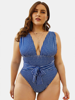 Maillot de bain échancré dos nu rayé bleu marine One pièces