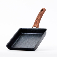 Mini casserole antiadhésive doeufs frits avec cuiseur à induction à usage général en fer