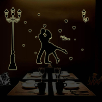 Mur lumineux autocollants tombent amoureux lueur dans l