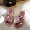 Pantoufles en peluche dhiver décontractées doublées de perles pour femmes