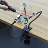 Pince de bureau aidant les mains à souder un troisième outil à main avec support en aluminium pour PCB