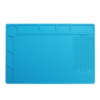 Plate-forme antistatique de protection de silicone disolation thermique 34 * 23CM avec le positionnement de vis