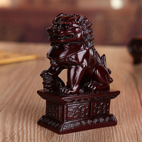 Résine chinoise rouge Sculpture Fengshui Lion Fu Foo Chien Guardion Bête Statue Décorations pour La Maison