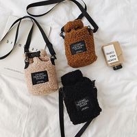 Sac à bandoulière dépaule de stockage de téléphone portable de 6, 5 pouces en peluche mignonne de mode féminine