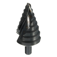 Spirale rainurée forage étape peu nitruration rainure trou noir central de l