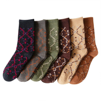 Terry chaussettes dhiver épaissies femmes couleur de fil en pointillé chaussettes chaudes de style coréen japonais