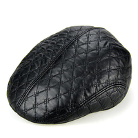 Unisexe en cuir PU Earflap Ear Muff Beret Hat Embossed en peluche en peluche Doublure en papier Boy Cabbie Hat