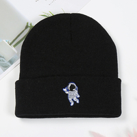 Unisexe laine broderie astronaute modèle décontracté garder au chaud Soft bonnet tricoté bonnet
