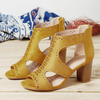 Évider pompes à talons Chunky couleur unie