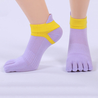 Women Five Toes Sports respirants Yoga Chaussettes à chaussettes en vélo à bas prix en coton