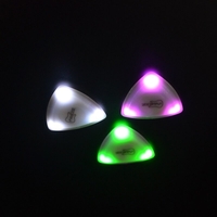 ZORY Pressed LED Éclairage Pick Guitar Pick Luminous Guitar Pick Jouer De La Guitare Aaccessories