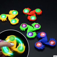 Chicken Shaped LED Glowing Fidget Tri Hand Spinner Stress Reducer Rotating Toy Finger Focus Gyro