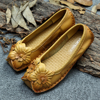 Socofy Flower Decoration National Wind Soft Sole Retro Women Loafers