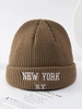 Bonnet avec Broderie Inscription New York