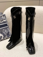 Bottes Hauteur à Genou Superposées Décorées de Métal à Bout Carré