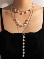 Collier de Pull Superposé avec Fausse Perle