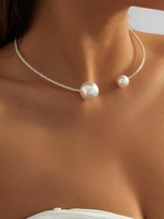 Collier Ras-du-Cou Ouvert Décoré de Fausse Perle
