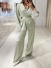 Ensemble de Deux Pièces Ceinturé Soyeux Ourlet avec Plume en Satin M Vert clair
