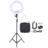 18 Pouces LED Lampe Anneau Luminaire Lampe de Remplissage Studio Photographie Éclairage 55W Luminosité Réglable 3200-5500K Température de Couleur avec Porte-Froid Sac de Transport Base de Chaussure Froid + 2m / 6.6ft Support de Lumière