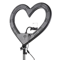 19 pouces RGB Coloré Photographie en forme de coeur LED Vidéo Lumière Gradation en continu Lumière de remplissage CRI 90 3200-5600K CCT 48W Haute luminosité avec support de téléphone pour la photographie de portrait Diffusion en direct Vlogging Maq