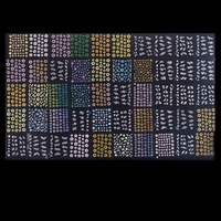 50 pcs 3D Autocollants Ongle Nail Art Stickers Design Floral Couleurs Mélangées Décalcomanies Manucure Belle Mode Accessoires Décoration Blanc + Multicouleur