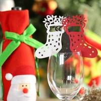 50pcs Delicate Carved Bas de Noël Vin Carte Verre Cartes Table pour Day Party de Noël banquet de mariage Décoration