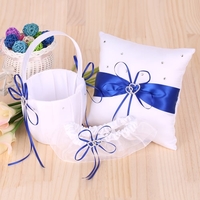 5pcs / set Wedding Supplies Double coeur satiné Flower Girl Basket + 7 * 7 pouces Anneau Bearer Oreiller + Livre d