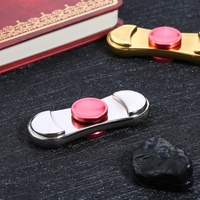 Alloy New Hot Mini premium Métal Fidget main Finger Spinner Spin Widget focus Toy EDC Pocket Desktoy cadeau pour le TDAH Enfants Adultes Soulager Stress Anxiété Ennui durable pour 2 à 6 Minutes
