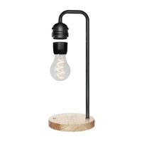 Ampoule en lévitation Lampe LED colorée flottante et tournante avec charge sans fil Lampes flottantes flottantes pour bureau à domicile Décor de bureau Enfants Amis Cadeau de Noël créatif 100-240V