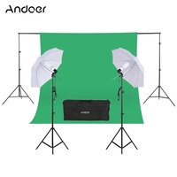 Andoer Kit Photographie 2 * 3m Backdrop stand 1.8 * 2.7m vert Muslin Backdrop 2Pcs 135W 5500K Blanc Daylight Ampoules avec 2 prises pivotantes 2Pcs Stands 33 "White Soft Light Umbrella 2Pcs Light pour Photo Studio