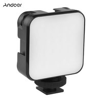 Andoer Mini RGB LED Video Light 360 ° Lampe de remplissage polychrome 6W 2500-9000K CRI95+ avec écran OLED Triple support de griffe froide Batterie intégrée 1200mAh