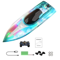 Bateau de commande à distance de 2, 4 GHz avec lumières LED Bateau de course électrique