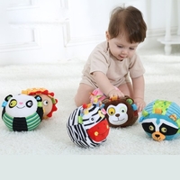 Bébé peluche balle jouets animal de bande dessinée hochets Bell Velvet matériel