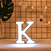 Lampe blanche en forme de lettre Home Club Décoration de mariage en salle