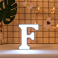 Lampe blanche en forme de lettre Home Club Décoration de mariage en salle