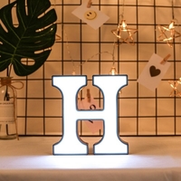 Lampe blanche en forme de lettre Home Club Décoration de mariage en salle