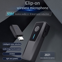 Mini système de microphone sans fil à pince 2.4G Plug and Play Portée de transmission de 50 m avec 1 émetteur et 1 récepteur Batterie intégrée Compatible avec les smartphones de type C Enregistrement en direct Réunion de vlogging